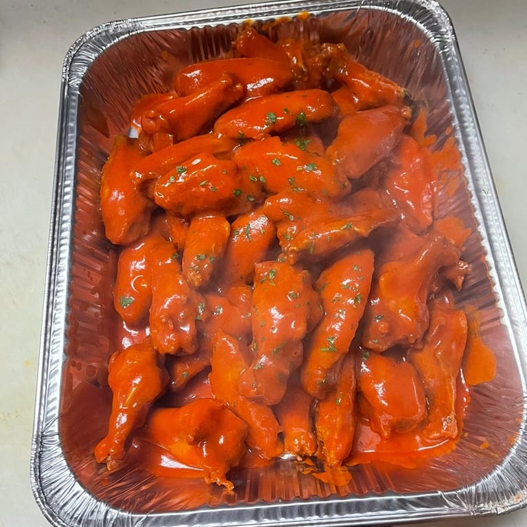 Delicious Chicken Wings: A Crowd Favorite