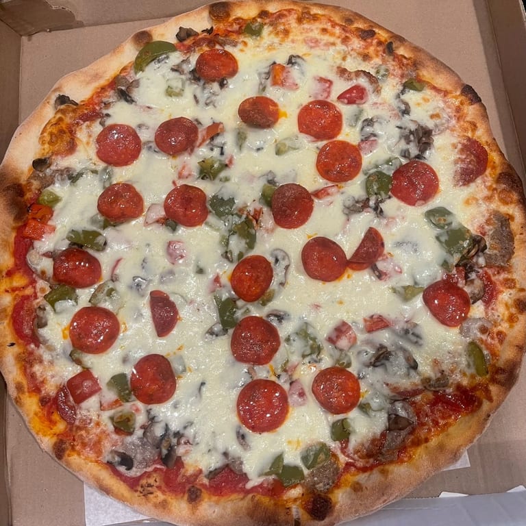 Delicious Pizza Options at Our Italian Restaurant